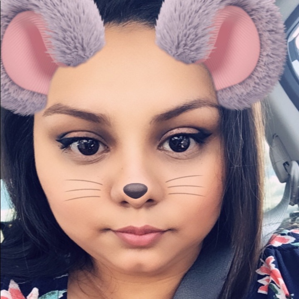 Meet your Posher, Jazmine